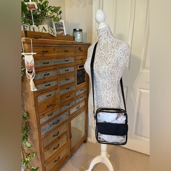 Clear Crossbody Satchel Handbag - Stadium Events - SZ LG - NWT - Picture 6 of 6